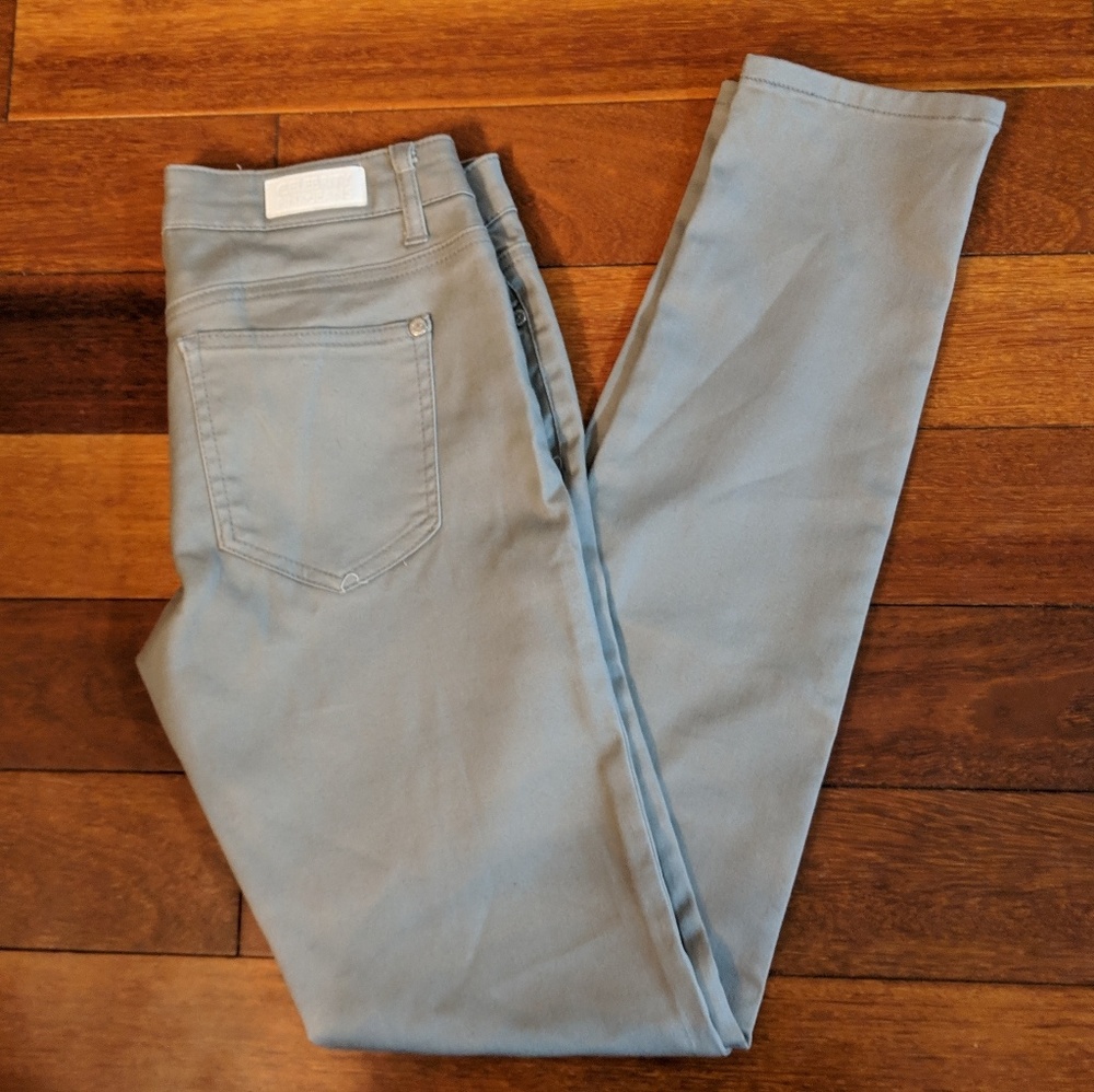 Celebrity Pink Low Rise Skinny jeans